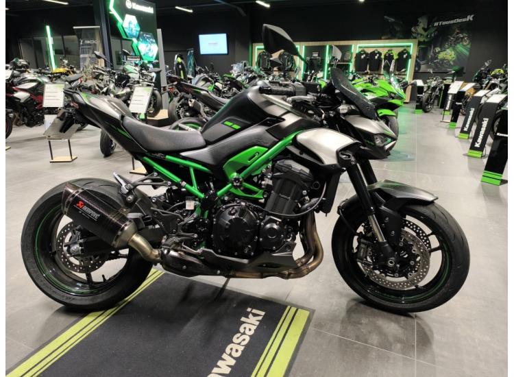 KAWASAKI Z 900 PACK PERFORMANCE 2025